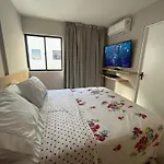 Duplex Completissimo A Duas Quadras Da Praia